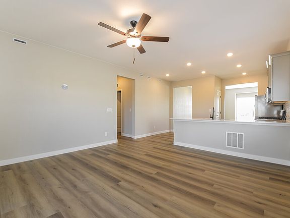 4th image of 9466 Yampa Ct