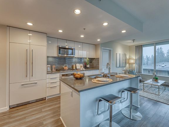 5th image of 3100 Windsor Gate #403