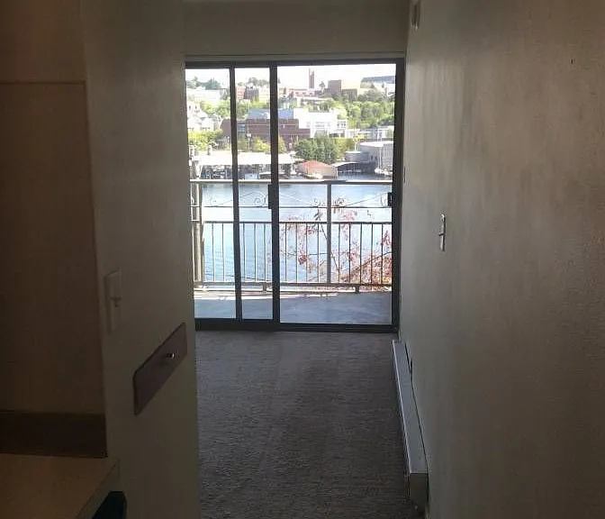 Lanai Apartments — Photo 6