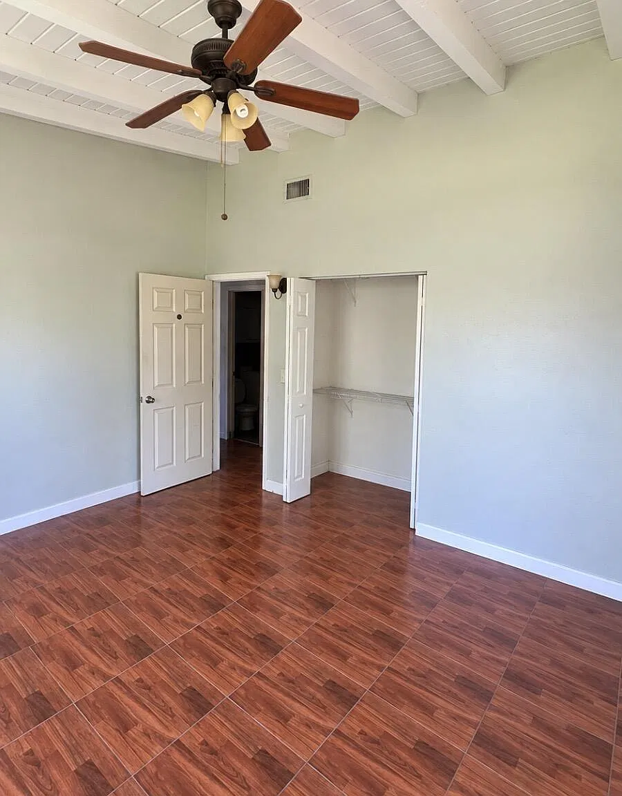 2 bed, 1.0 bath, 725 sqft, $2,450 — Photo 4
