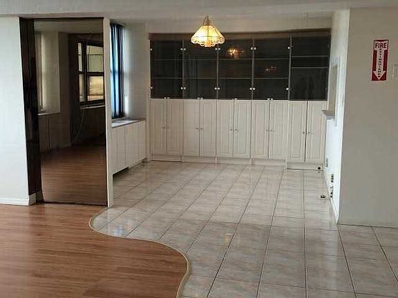 5th image of 7002 Boulevard East APT 6P