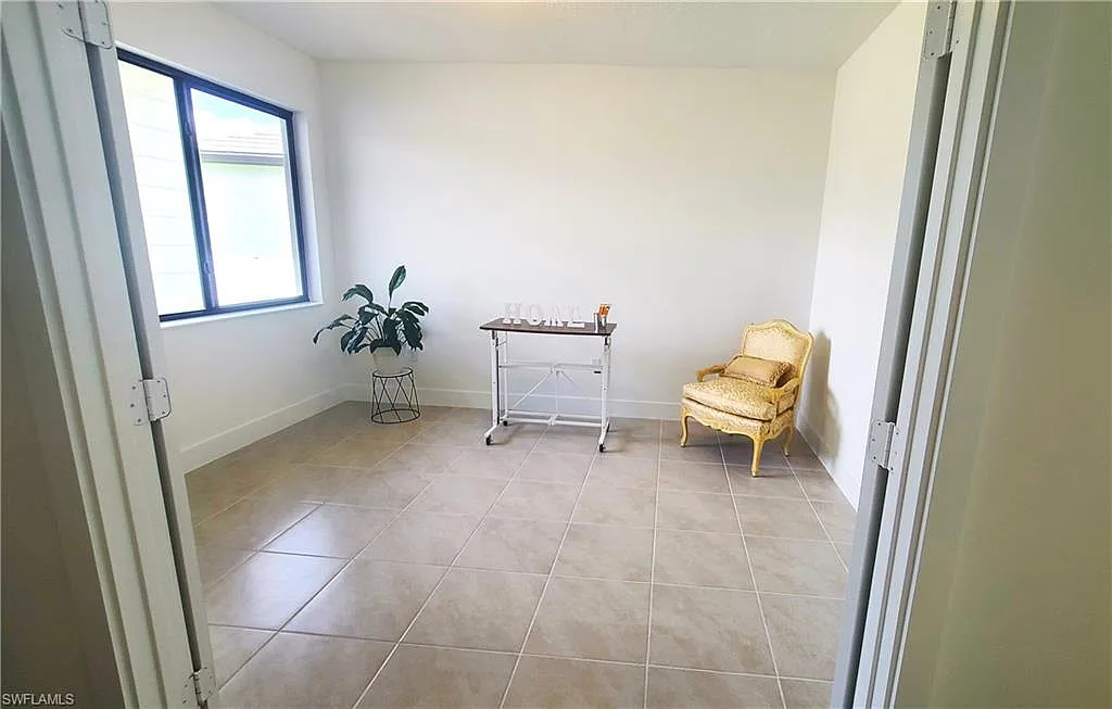 3 bed, 3.0 bath, 1918 sqft, $2,650 — Photo 4