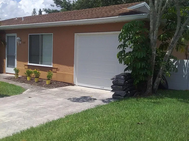 3161 SW Watson Ct — Photo 2