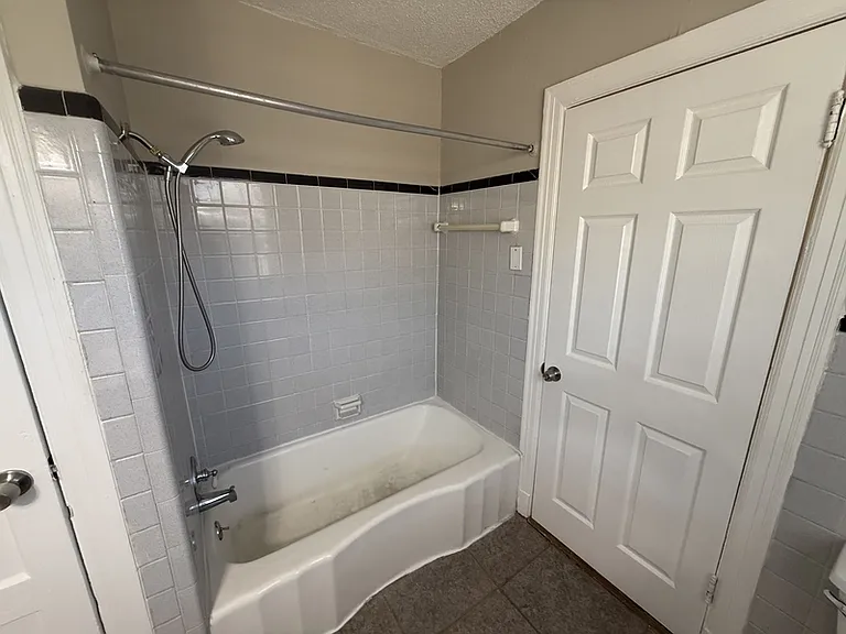 1621 Glenview Ave #1623 — Photo 8