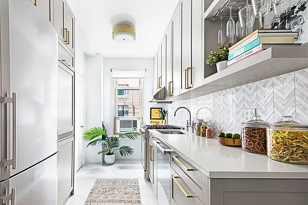 Sold by Compass | media 4