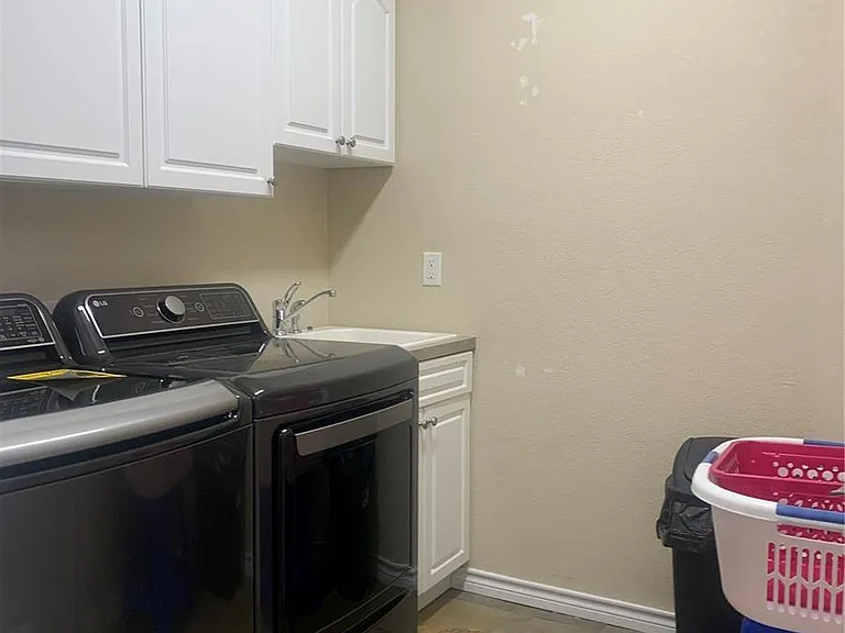 11962 E Lake Cir — Photo 26