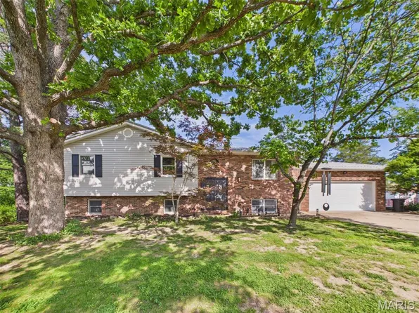 107 Vaughan Ave, Saint Robert, MO 65584