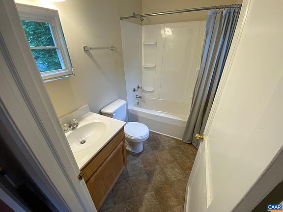 5th image of 103 South St