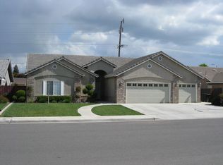 1310 N Greenfield St, Porterville, CA 93257