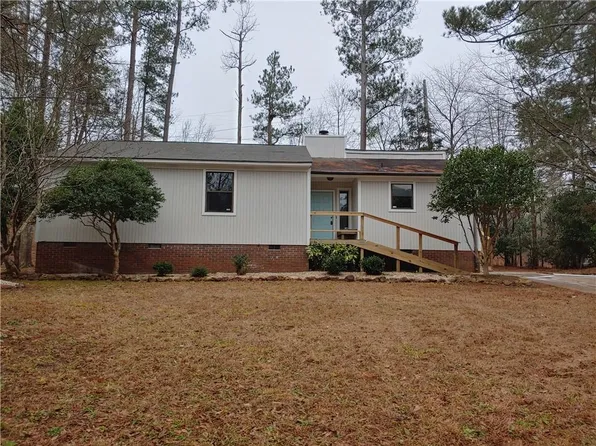 120 Cedar Creek Cir, Central, SC 29630