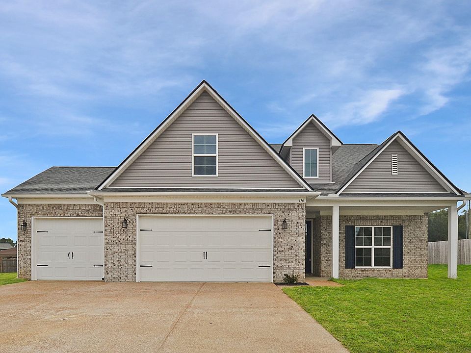 1st image of 176 Forsyth Ln
