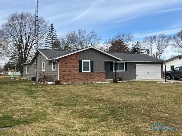 1221 Cherry St, Montpelier, OH 43543