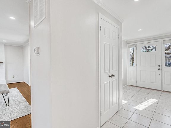 5th image of 15206 Bannon Hill Ct