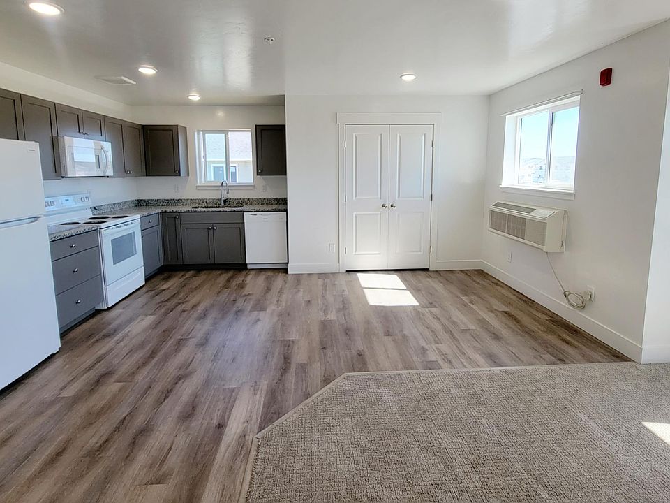 1st image of 5963 N Freeman Ave #4