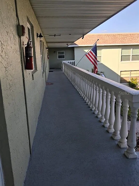 1 bed, 1.0 bath, 669 sqft, $1,900 — Photo 3