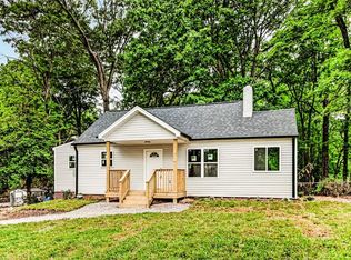 104 Oakhurst Dr, Asheboro, NC 27205