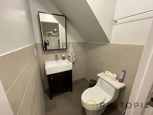 Rented by Rentopia | media 30