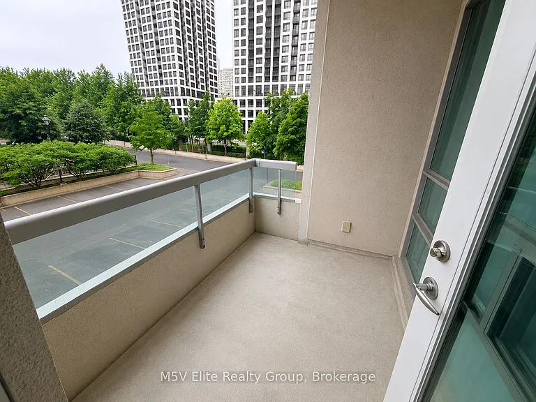 3504 Hurontario St #212 — Photo 8