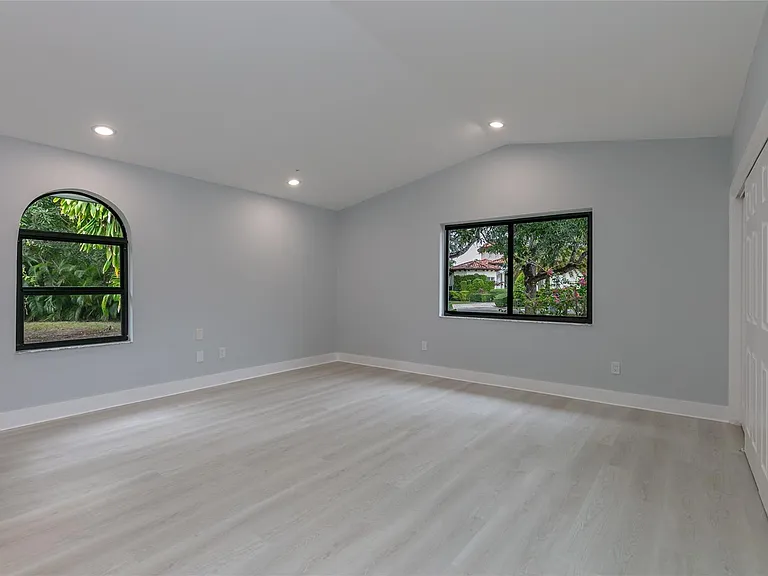 13401 SW 83rd Ave — Photo 34
