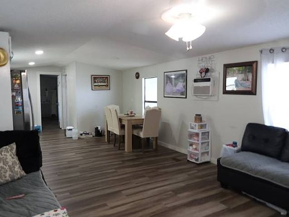 4th image of 2214 NW 16th Way #462