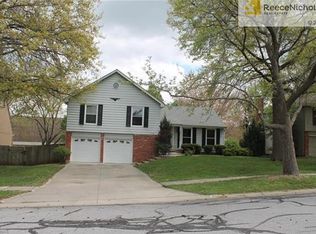 10135 Melrose Dr, Overland Park, KS 66214