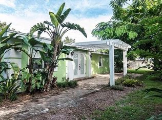 1399 Cooper Dr, Naples, FL 34103