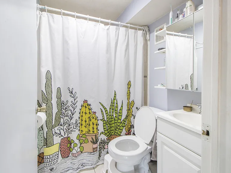 40 Portsmouth St #1 — Photo 3