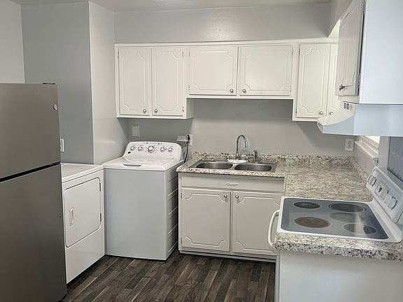 5th image of 1206 Clarence St