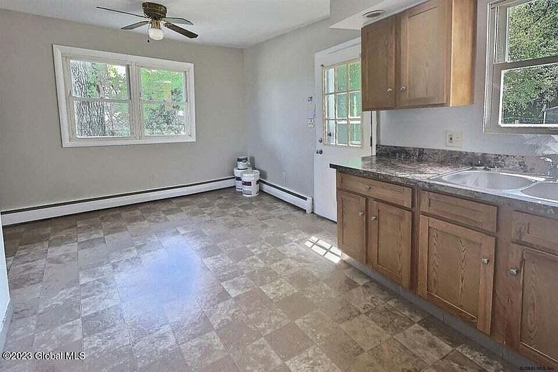 3rd image of 318 Sand Creek Road