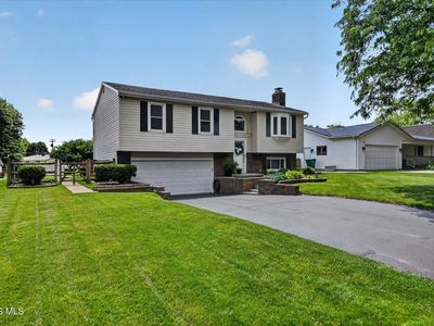 551 Indian Ridge Trl, Rossford, OH, 43460
