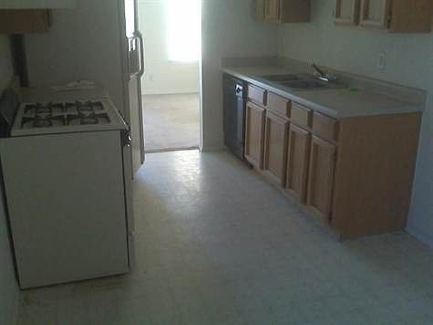 4th image of 1524 Coronel Dr