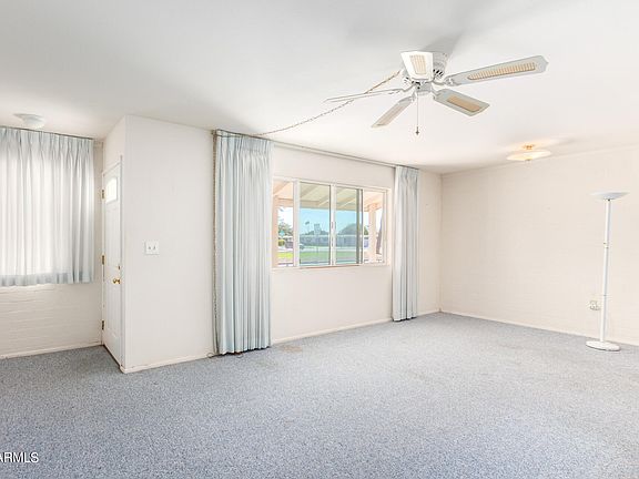 3rd image of 10438 W PEORIA Avenue