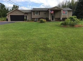 13565 Main Rd, Akron, NY 14001