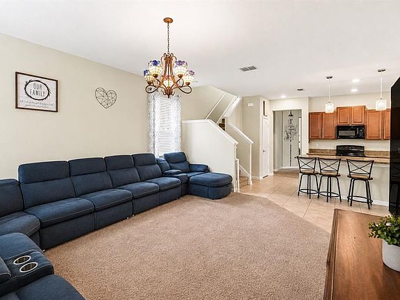 3rd image of 11334 VILLAS ON THE GREEN DR