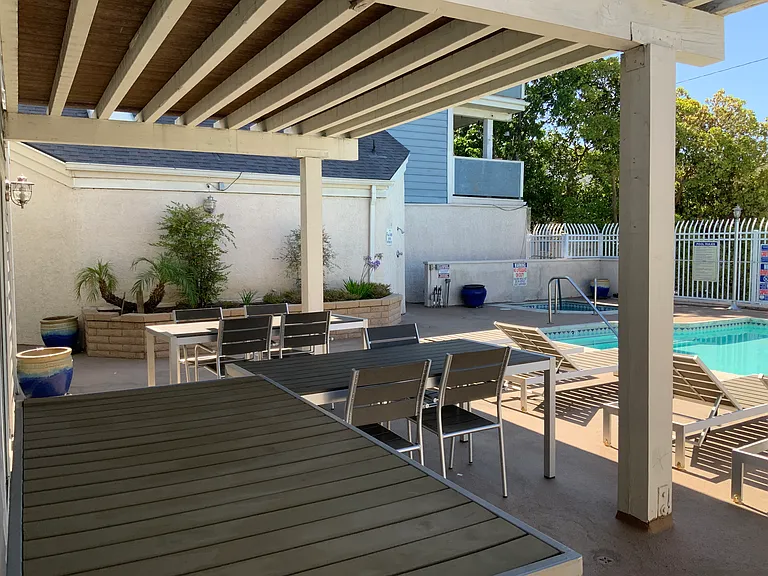 628 Daisy Ave — Photo 25