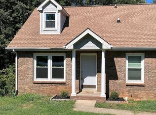 413 Spencer Ln, Clarksville, TN 37042