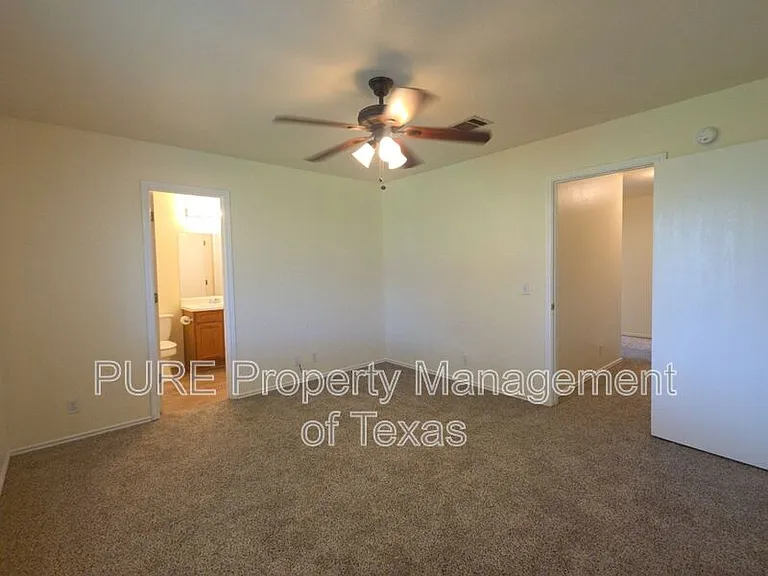 609 Losoya Ct — Photo 18