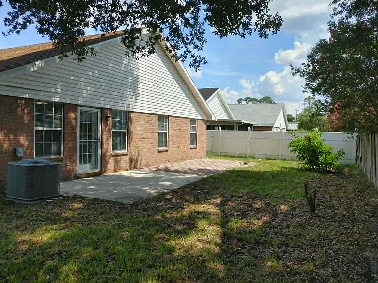 7548 Cliff Cottage Dr — Photo 6