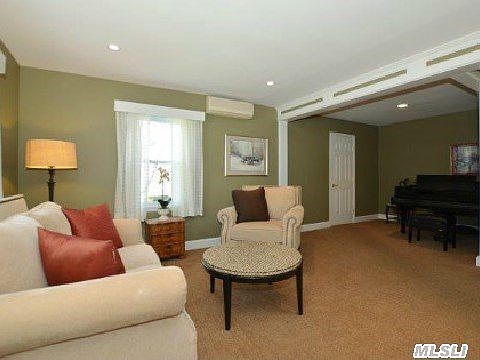 2nd image of 15 Aberdeen Dr