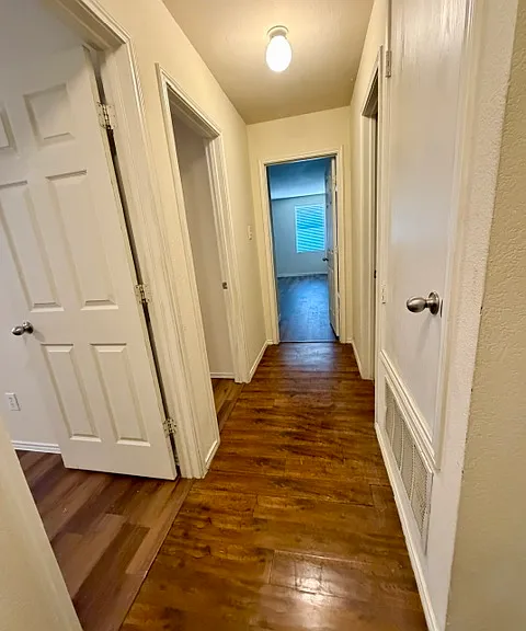 Hallway towards bedrooms