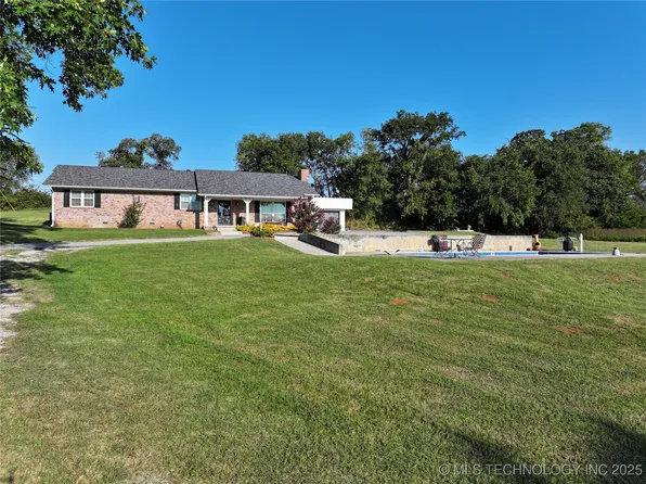 300 County Redbud, Sulphur, OK 73086