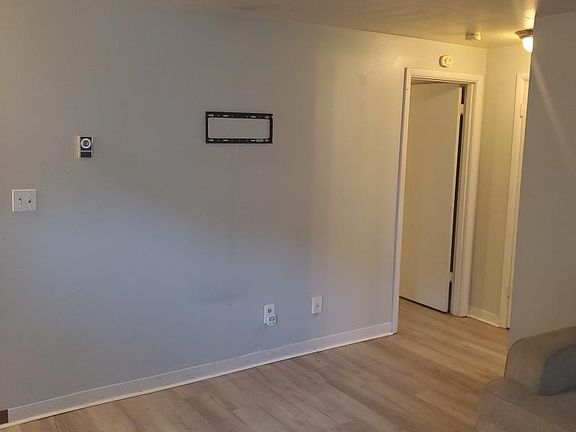 4th image of 2264 NE 53rd St #2264