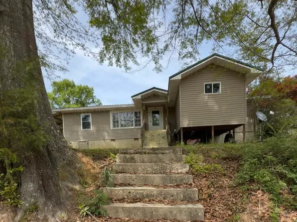 128 Church Hill Loop, West Blocton, AL 35184