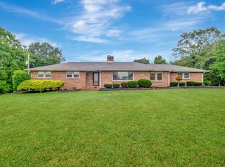 1939 Seven Mile Ferry Rd, Clarksville, TN 37040