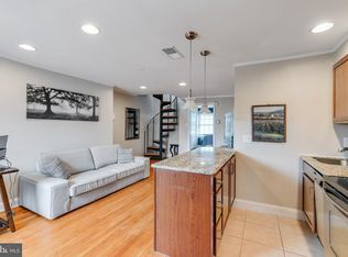 337 S 12th St APT 4A, Philadelphia, PA 19107