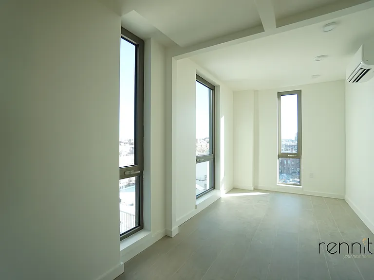 33 Little Nassau St #907 — Photo 9