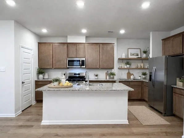 9749 Enclave Ridge Rd, Willis, TX 77318