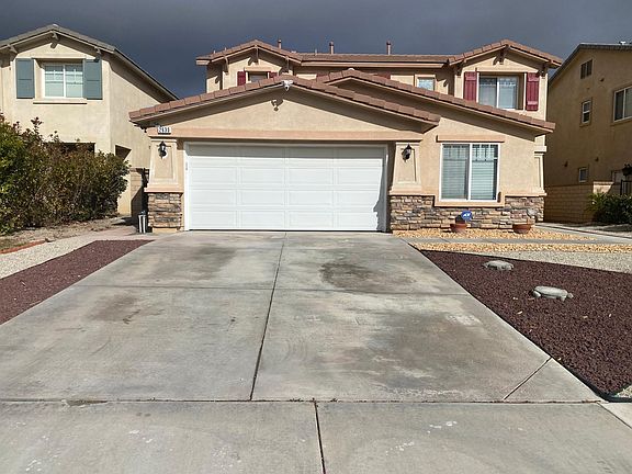 2nd image of 2633 Chicory Ln