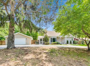 40353 N Bluff Lake Rd, Antioch, IL 60002