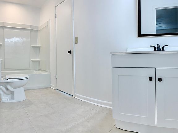 3rd image of 1909 Presidio St #4